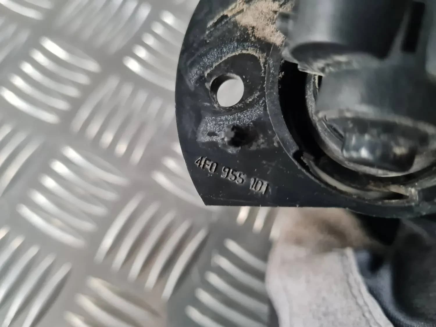 Washer nozzle AUDI A6 2008 - foto 2