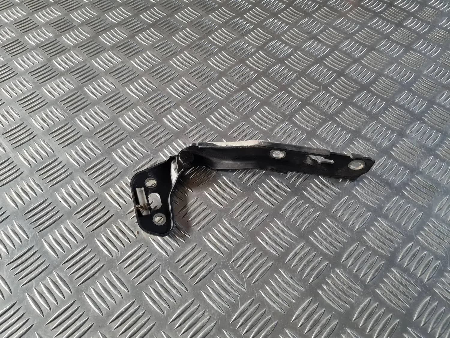 Hood hinge, left AUDI A6 2008 - foto 2