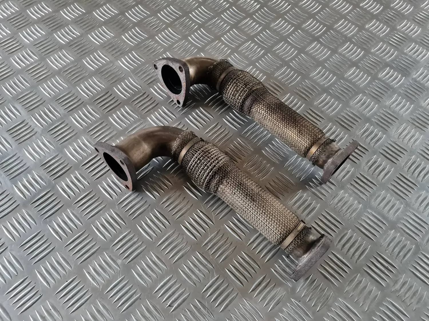 Turbine exhaust pipe AUDI A6 2008 - foto 1