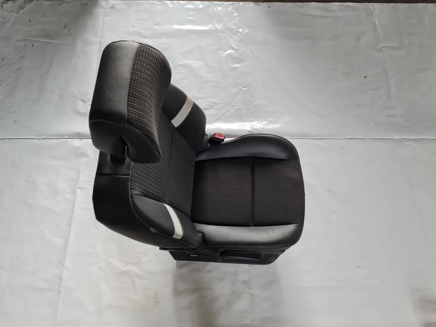 Front right seat RENAULT SCENIC III 2011 - foto 1