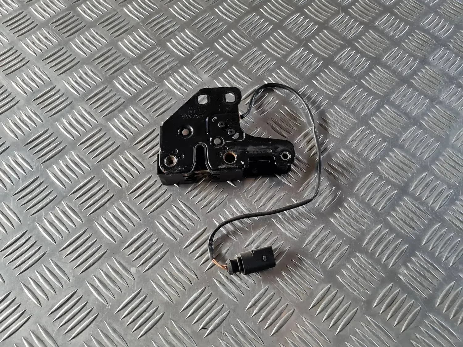 Hood lock AUDI A6 2008 - foto 2