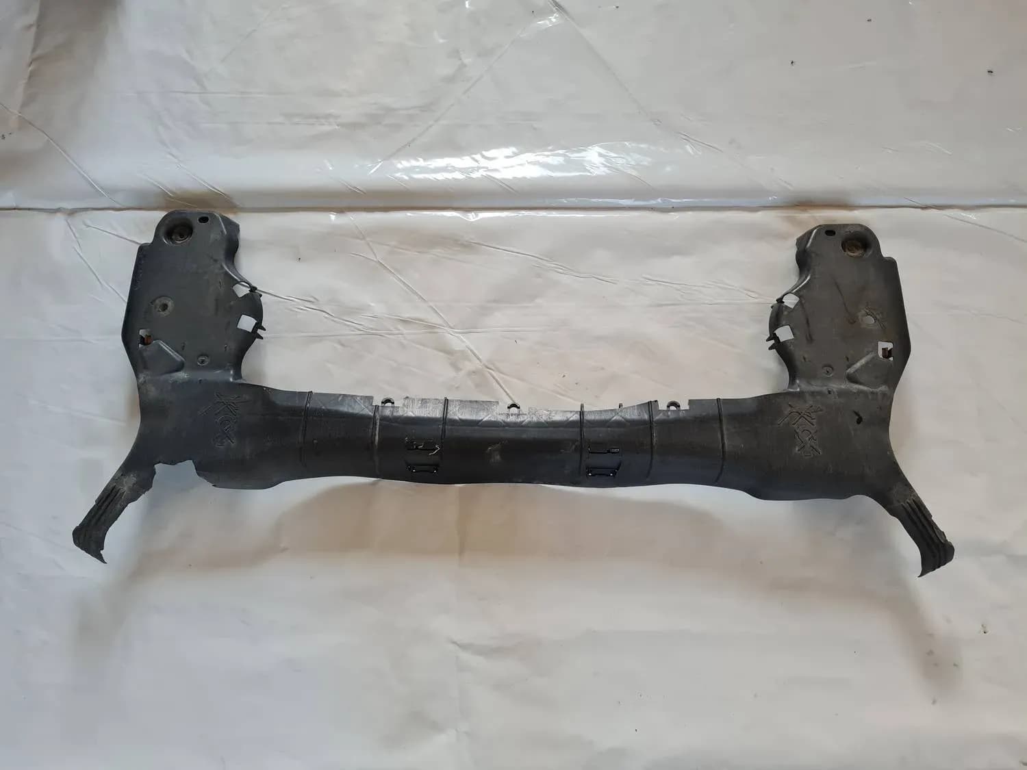 Rear axle protection RENAULT SCENIC III 2011 - foto 1