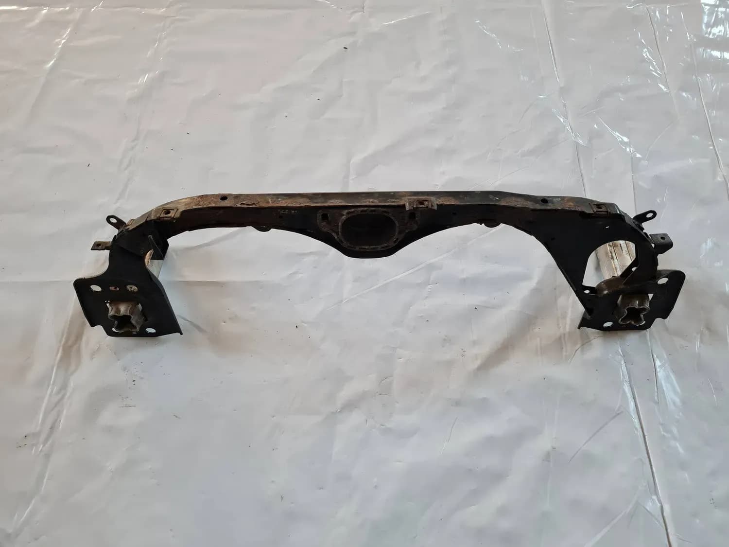 Front radiator cross-member AUDI A6 2008 - foto 5