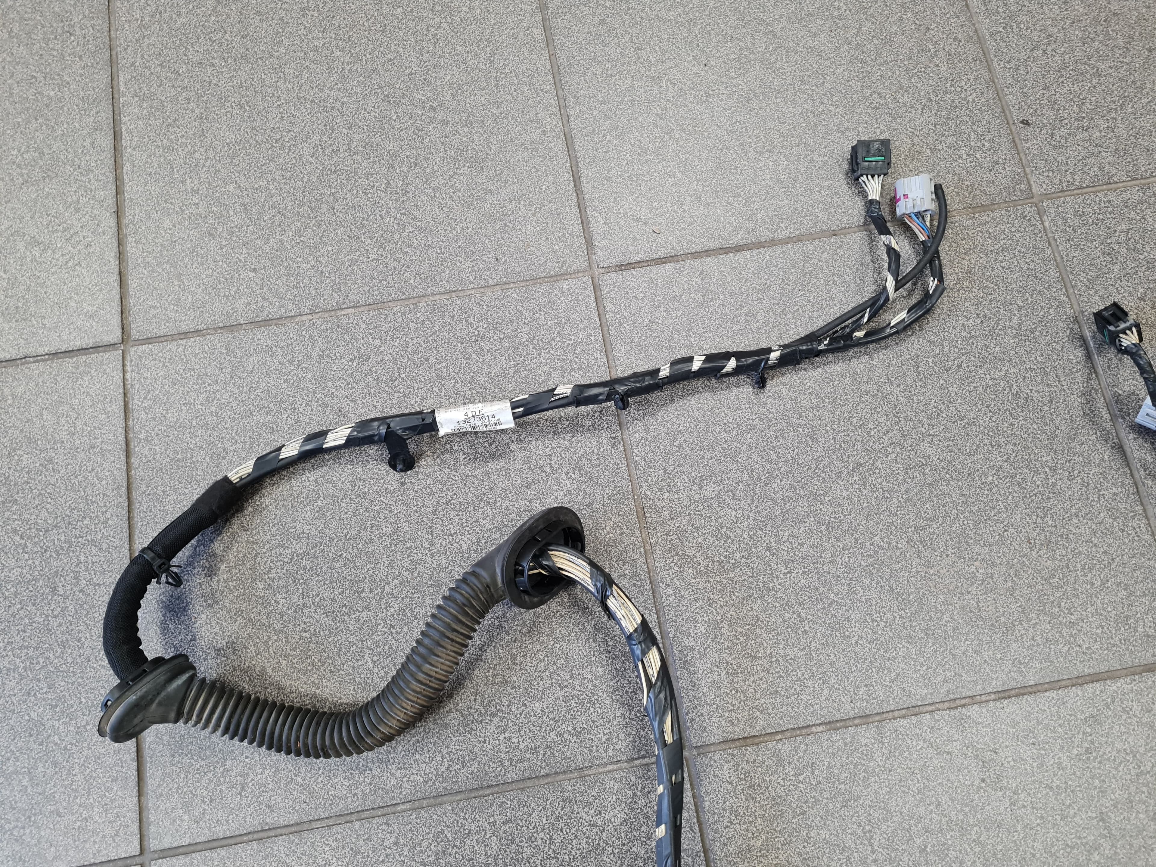 Trunk lid wires OPEL INSIGNIA SPORTS TOURER 2010 (C) - foto 5