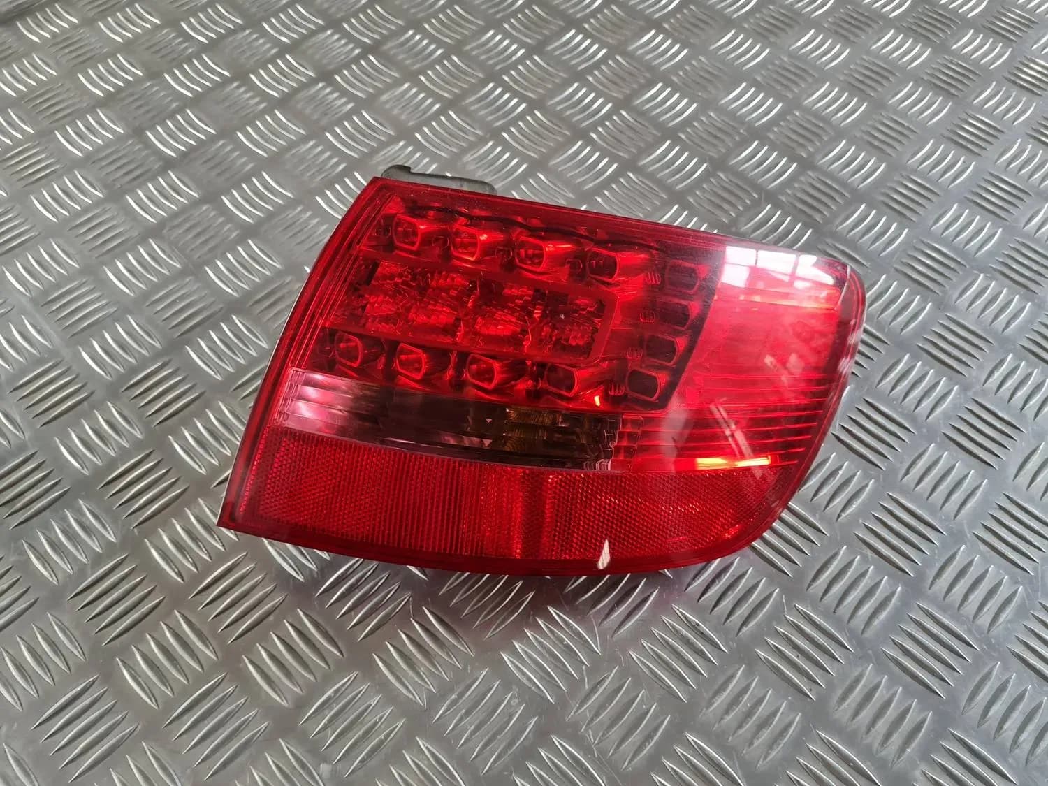 Rear right lamp AUDI A6 2008