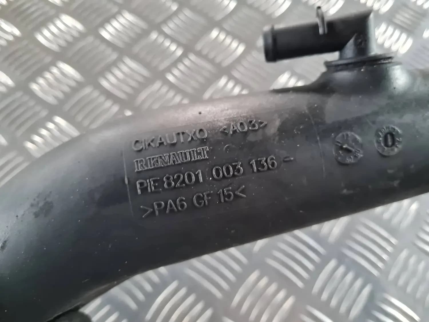 Air intake pipe RENAULT SCENIC III 2011 - foto 3