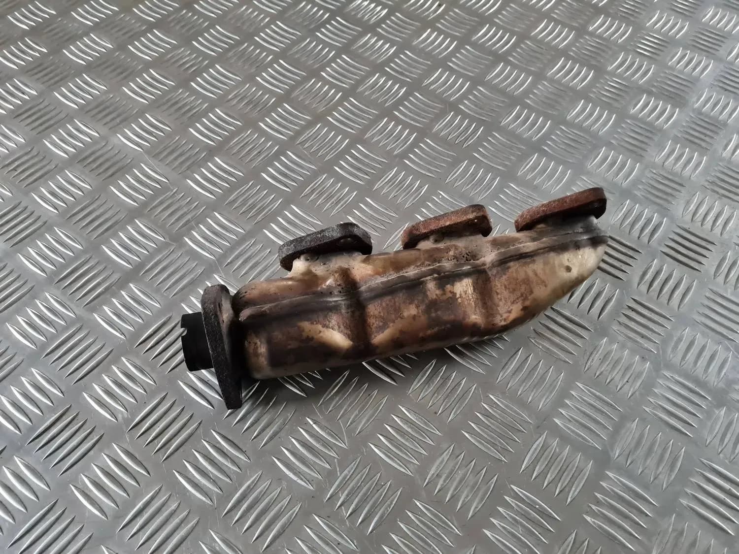 Exhaust manifold AUDI A6 2008 - foto 1