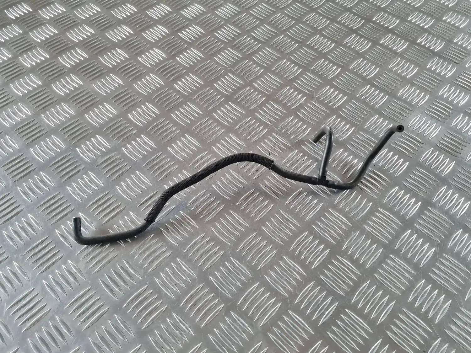 Vacuum pump tube RENAULT SCENIC III 2011 - foto 1