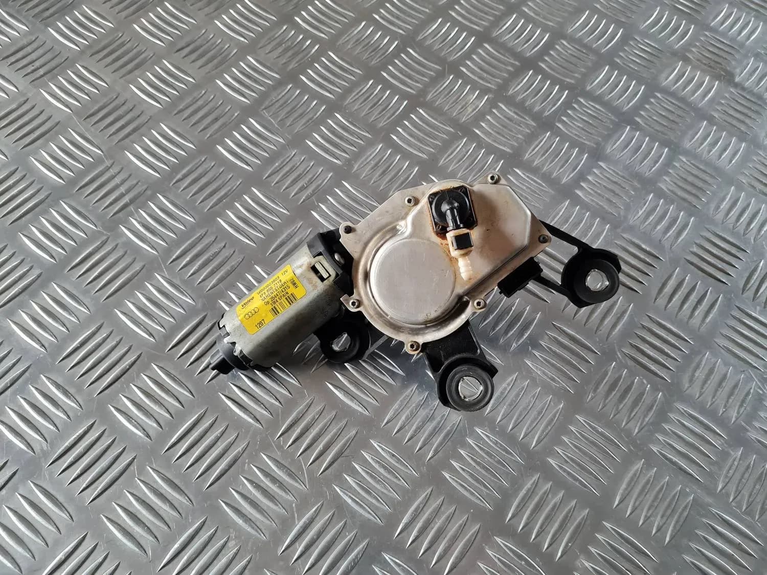 Rear window wiper motor AUDI A6 2008 - foto 3