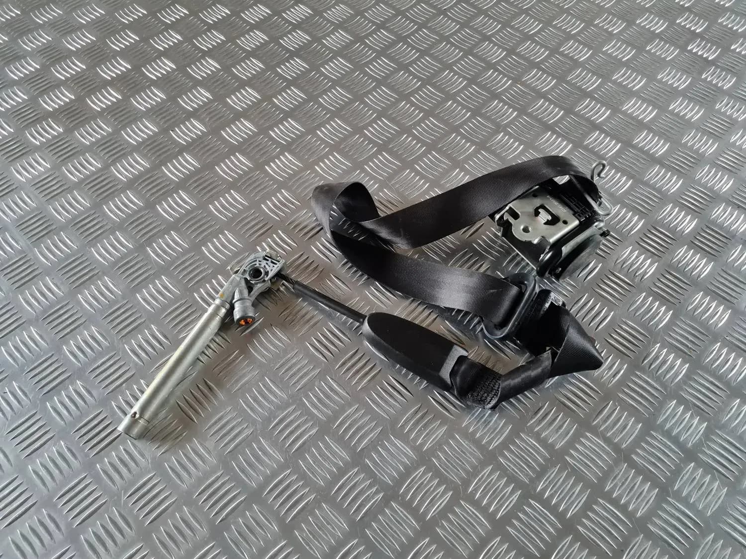 Front right seat belt RENAULT SCENIC III 2011 - foto 1