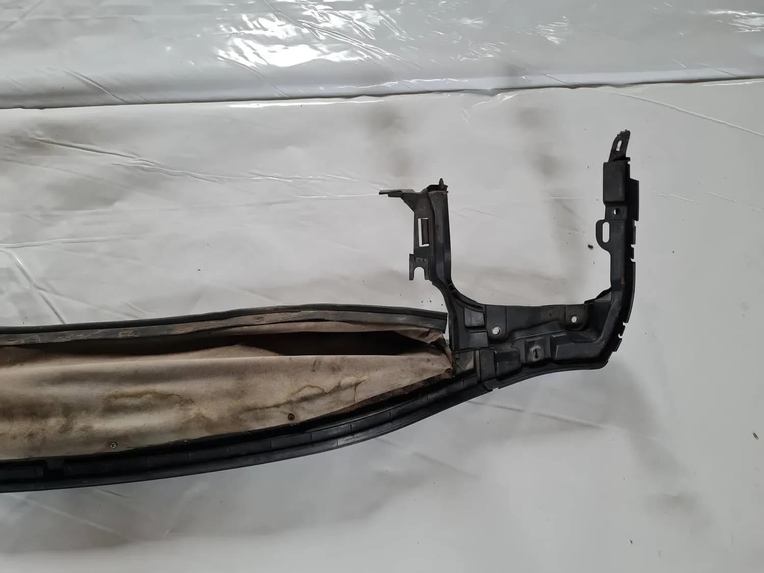 Windshield drainage RENAULT SCENIC III 2011 - foto 2