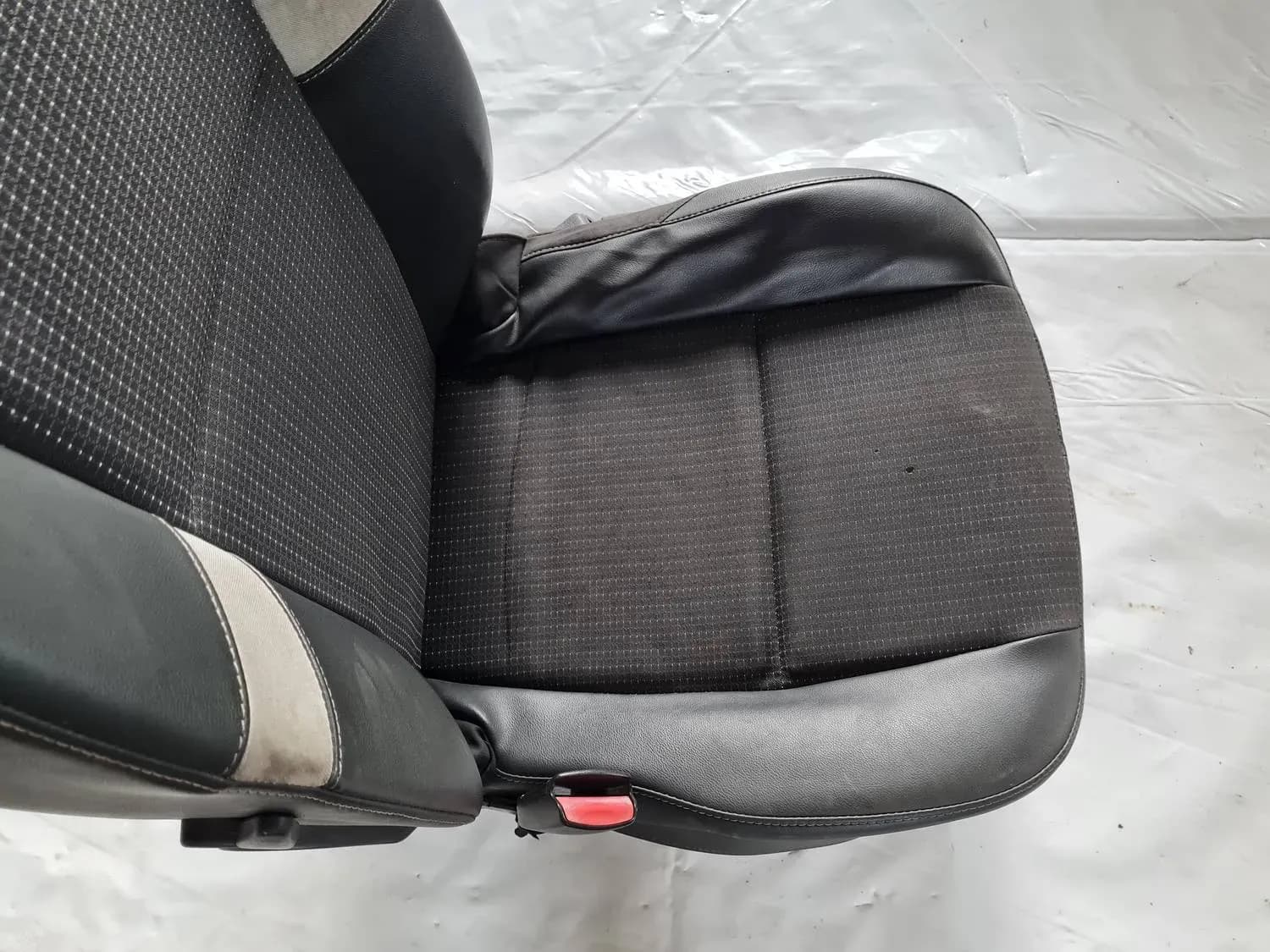 Front left seat RENAULT SCENIC III 2011 - foto 5
