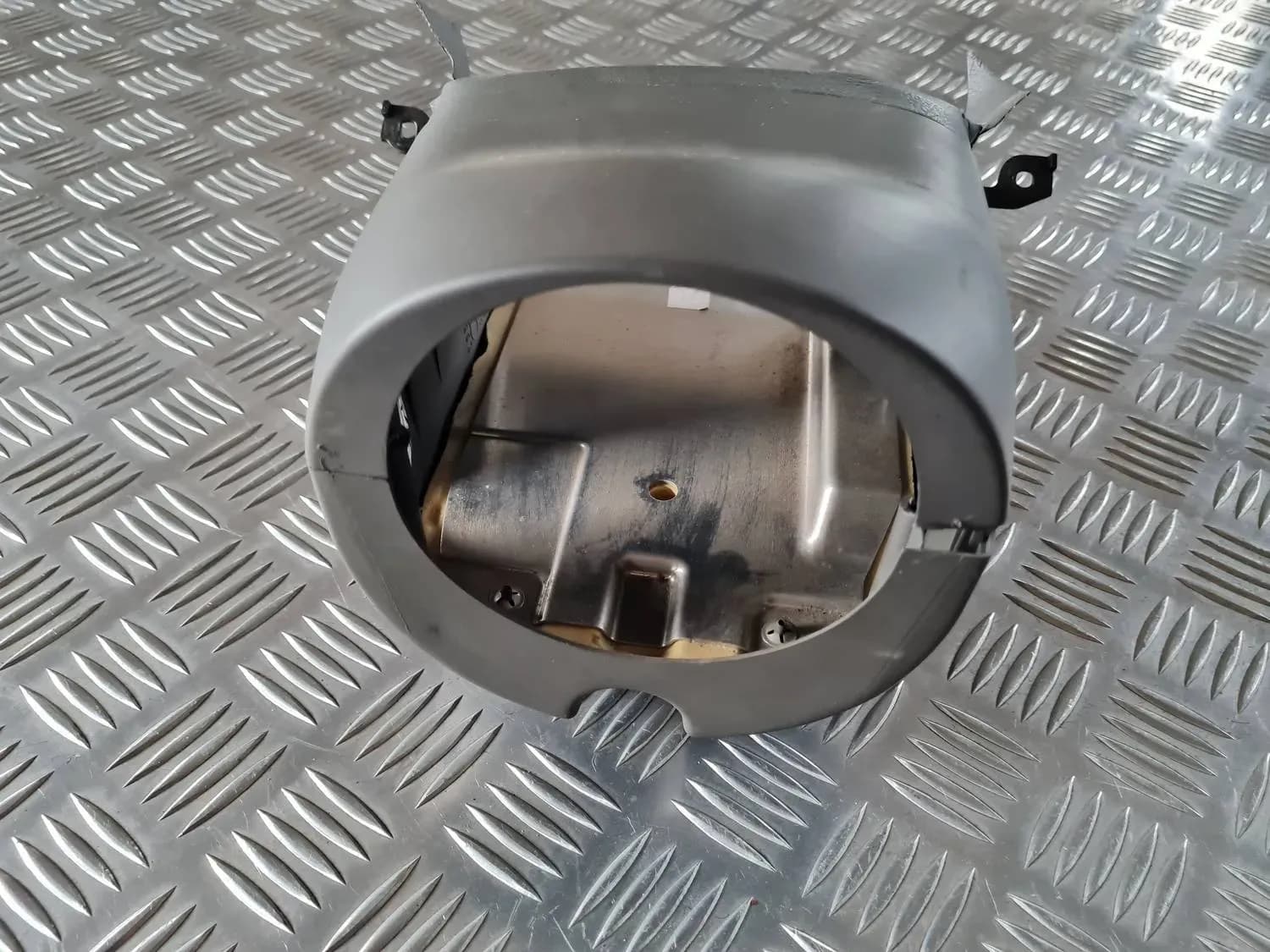 Steering column dust cover AUDI A6 2008 - foto 3