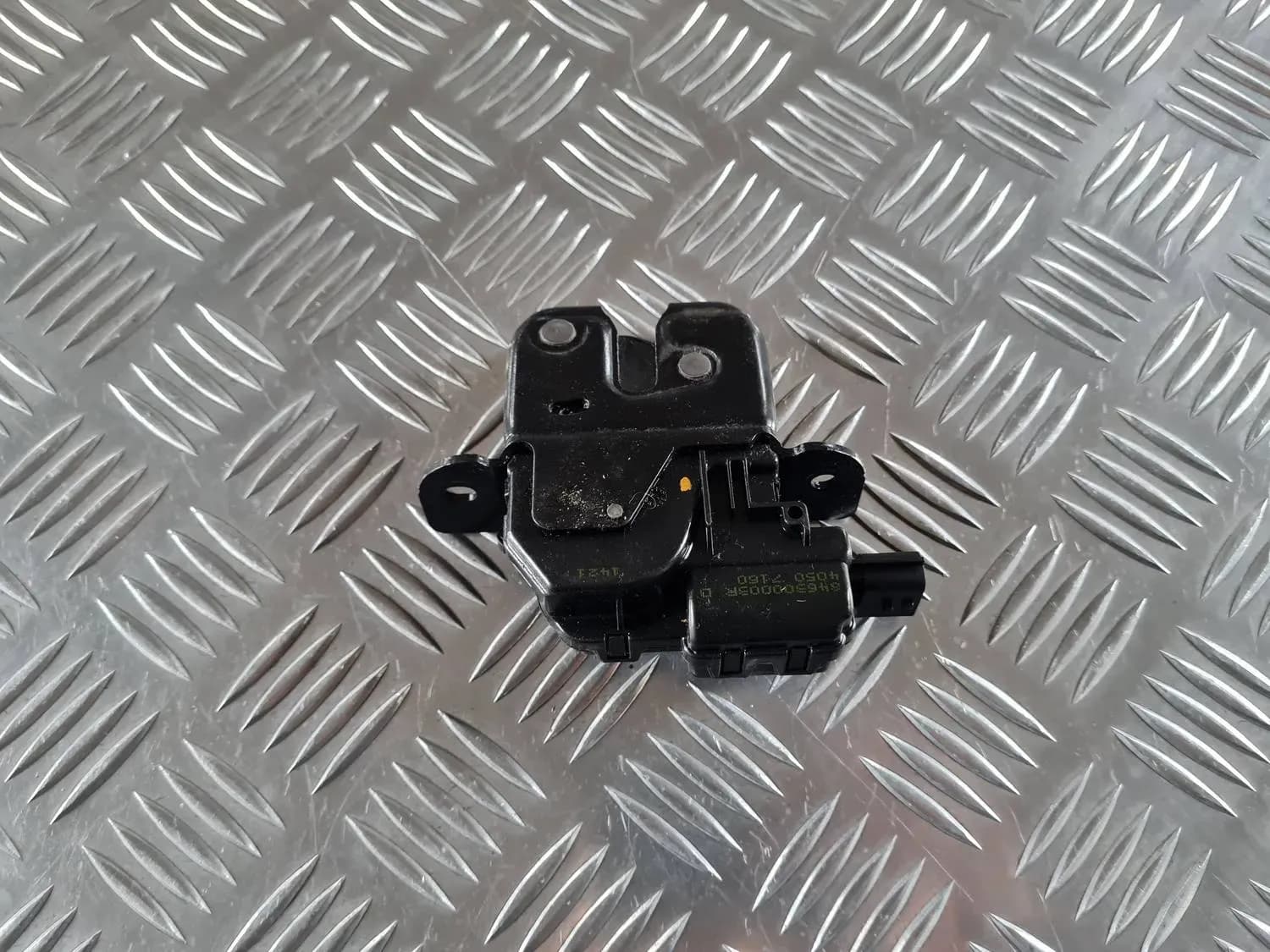 Trunk lock RENAULT SCENIC III 2011 - foto 1