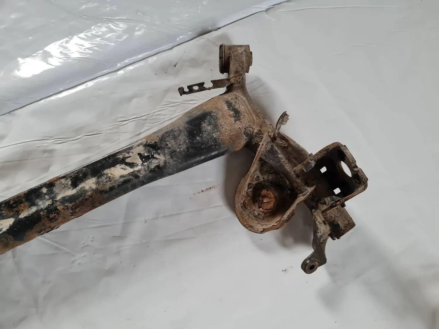 Rear axle/Rear subframe RENAULT SCENIC III 2011 - foto 3