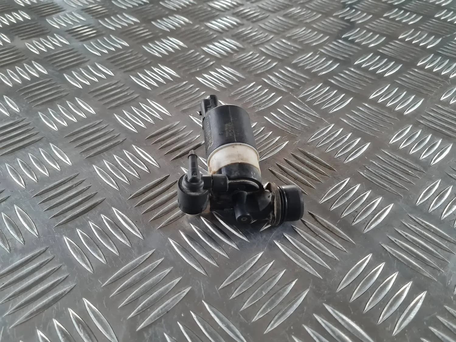 Washer fluid pump RENAULT SCENIC III 2011 - foto 3