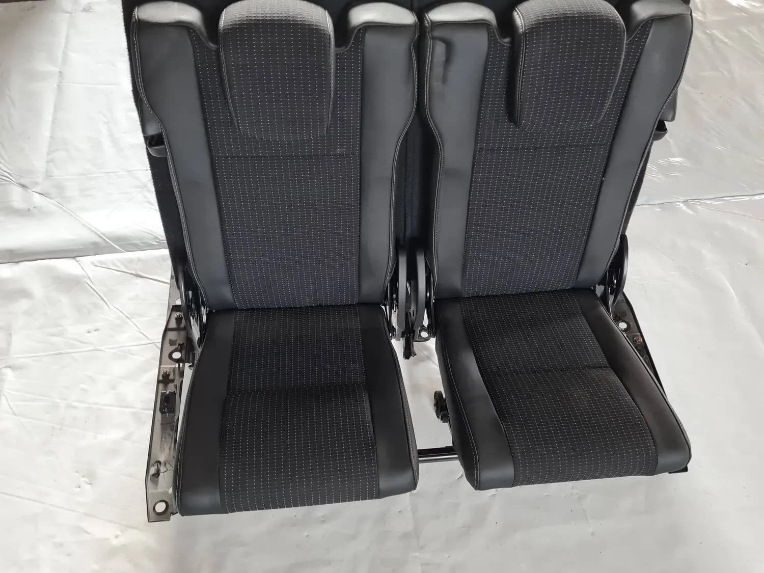 Third-row seat RENAULT SCENIC III 2011 - foto 3