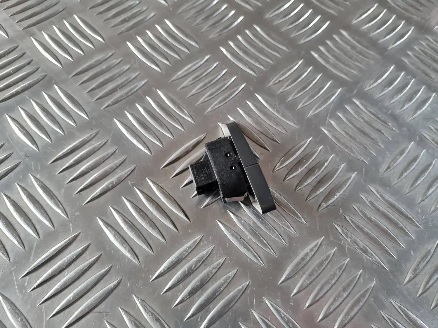 Open/Close button AUDI A6 2008 - foto 3
