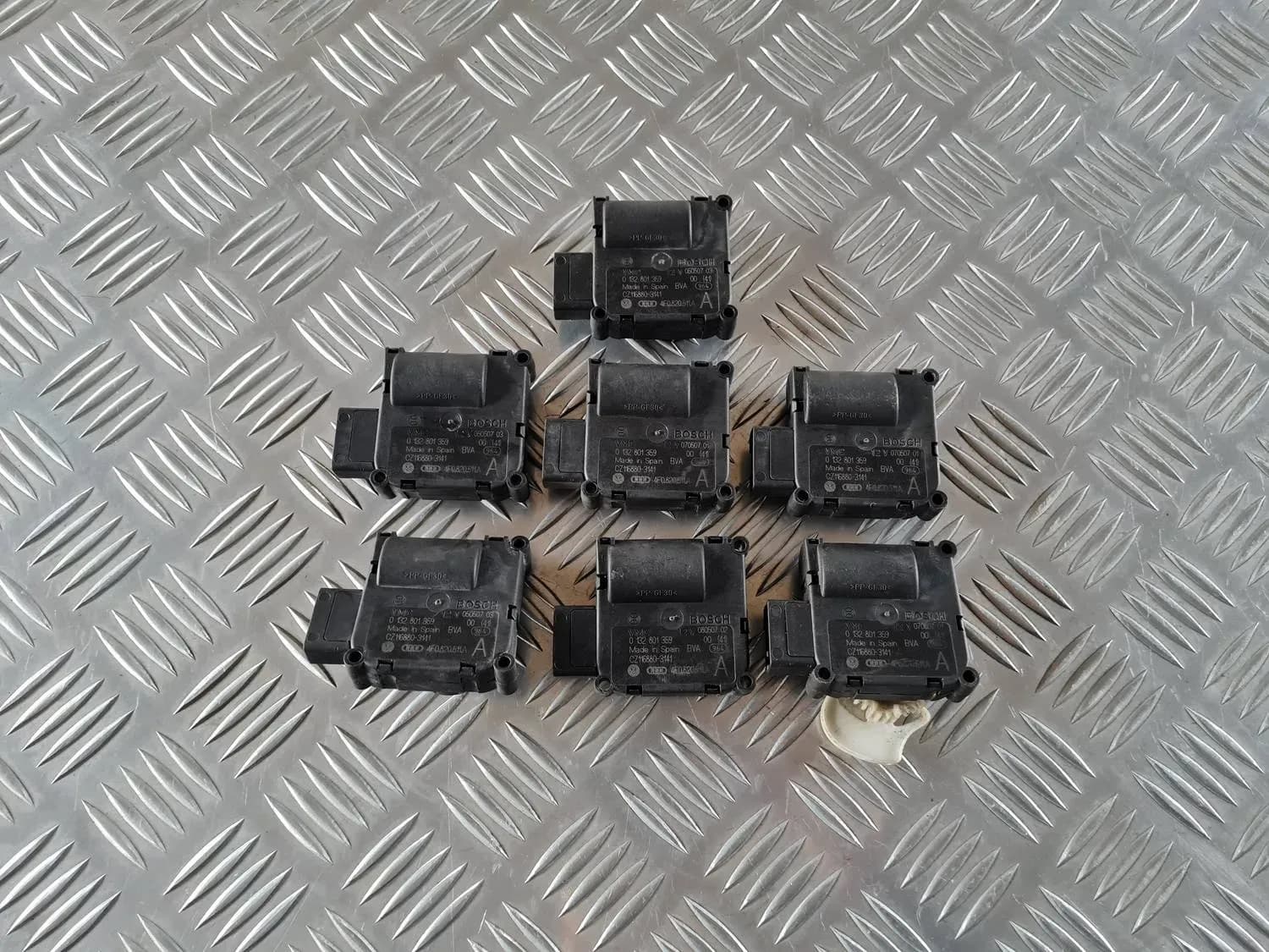 Heating system actuator AUDI A6 2008 - foto 1