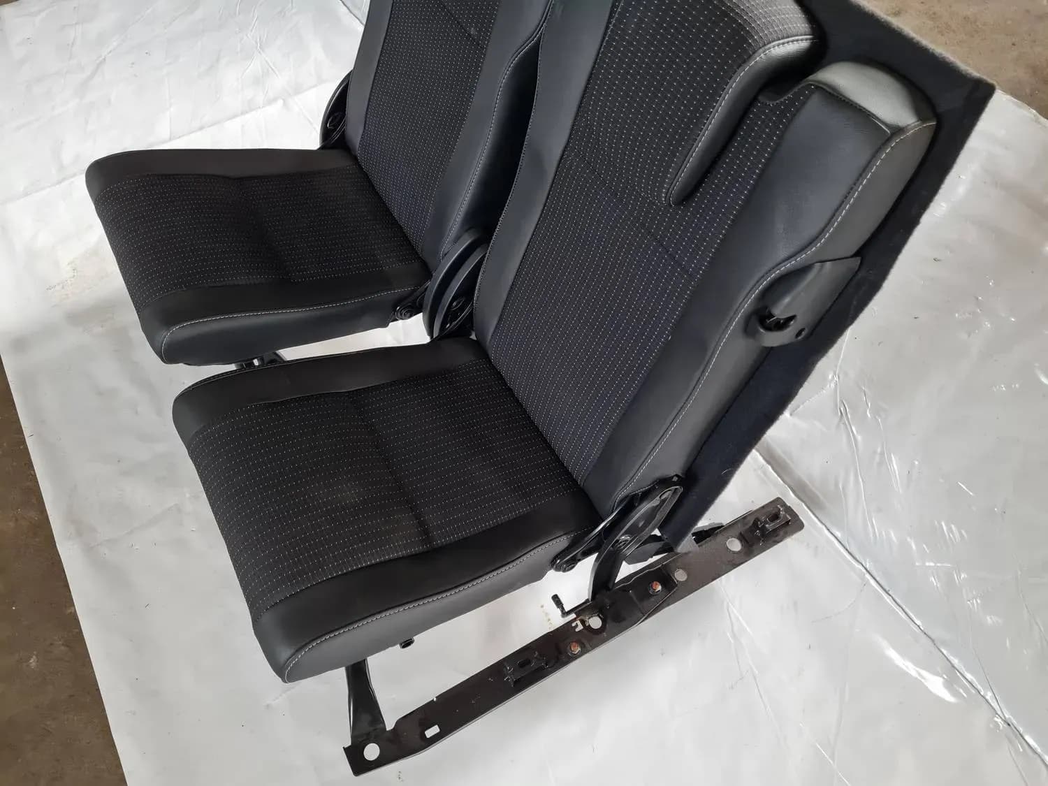 Third-row seat RENAULT SCENIC III 2011 - foto 8