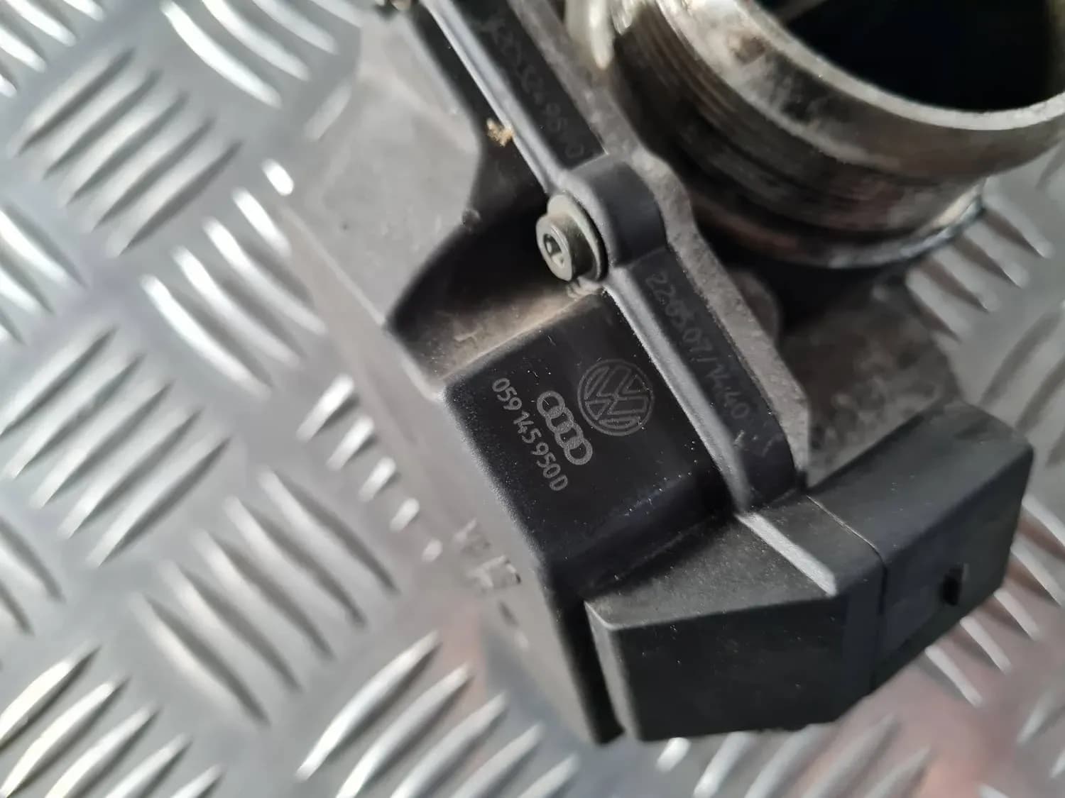 Throttle valve AUDI A6 2008 - foto 2