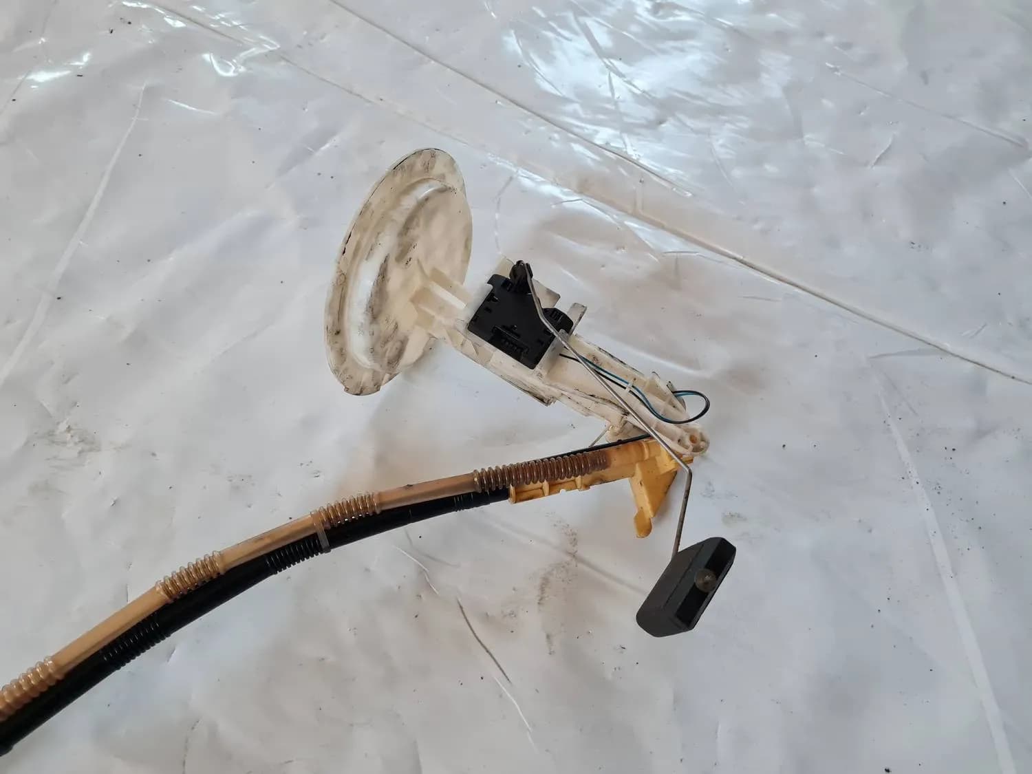 Additional fuel pump AUDI A6 2008 - foto 4