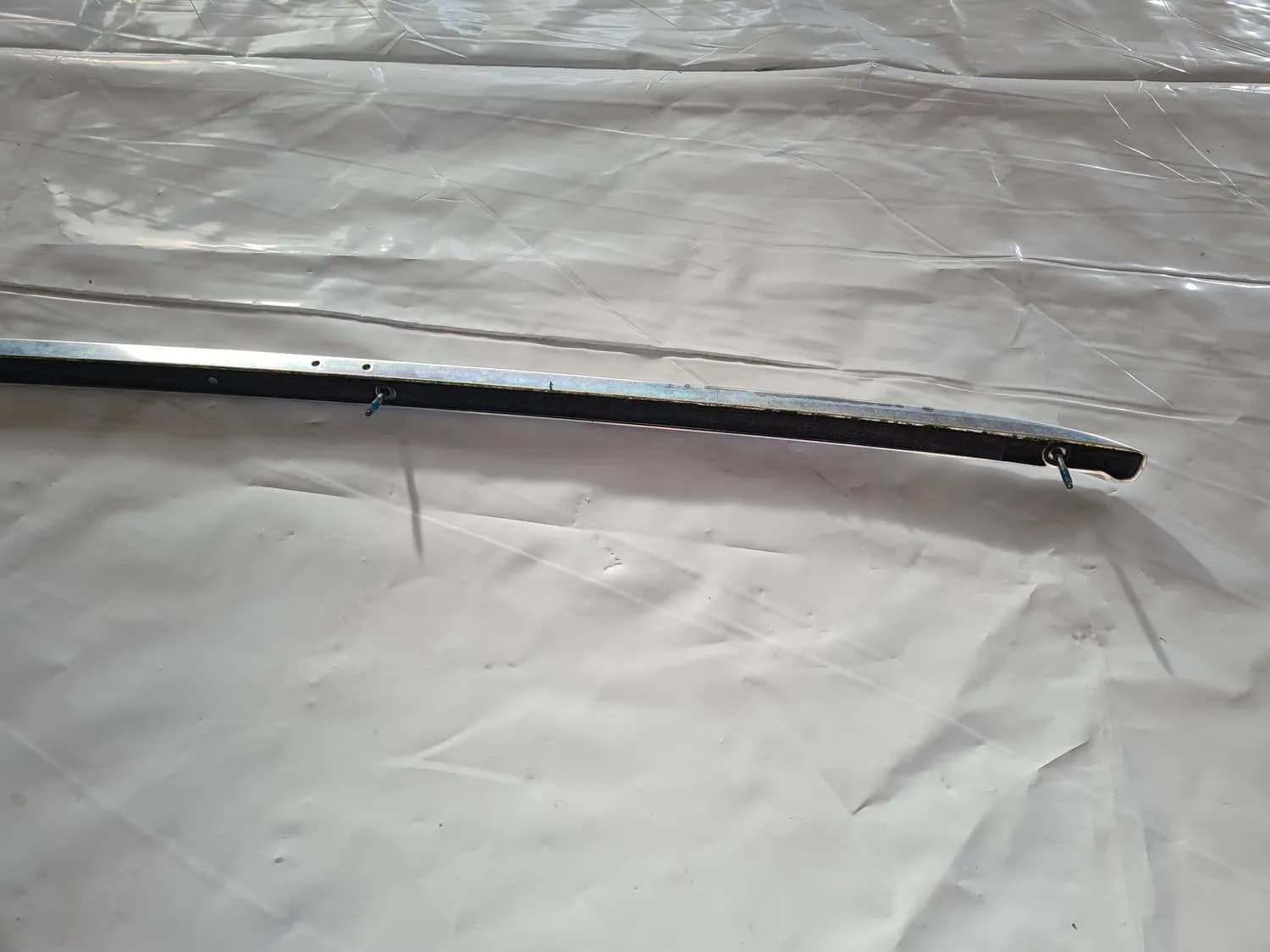 Roof rail AUDI A6 2008 - foto 7