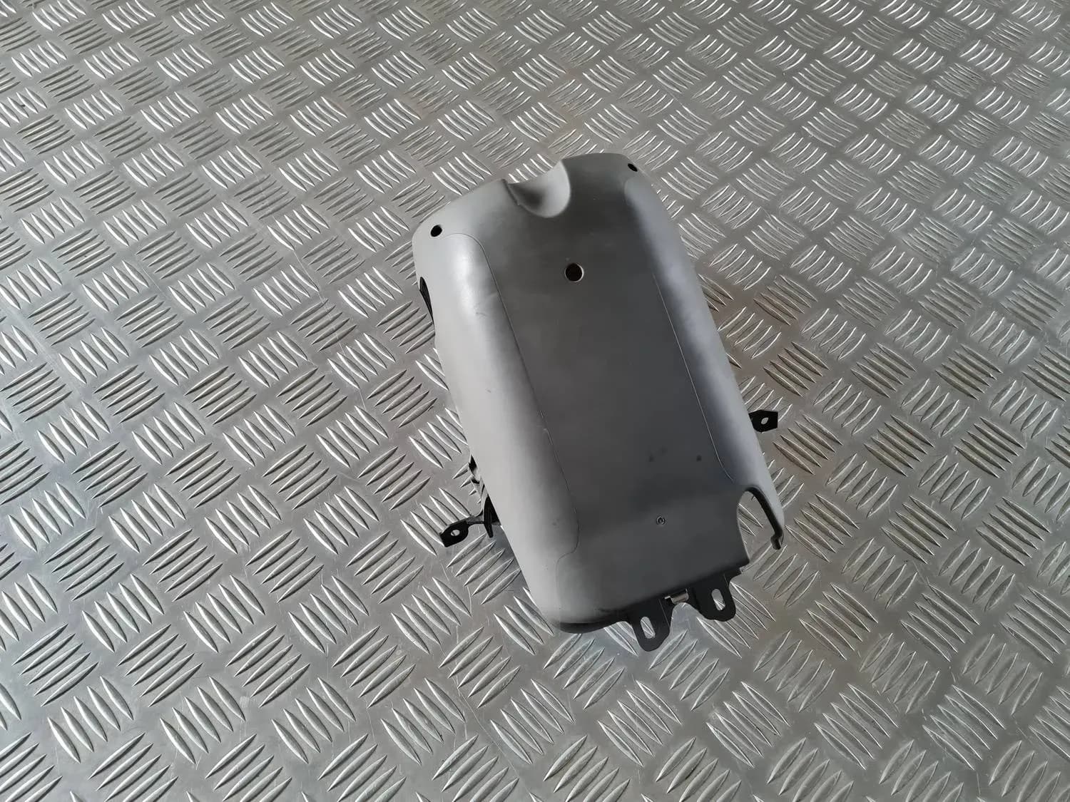 Steering column dust cover AUDI A6 2008 - foto 2