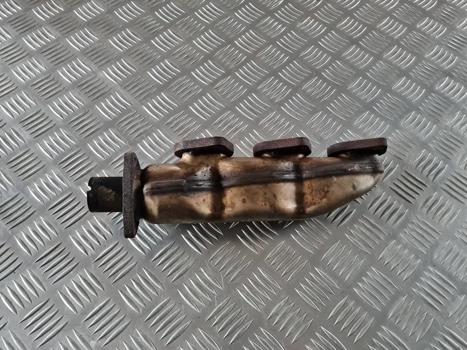 Exhaust manifold AUDI A6 2008 - foto 2