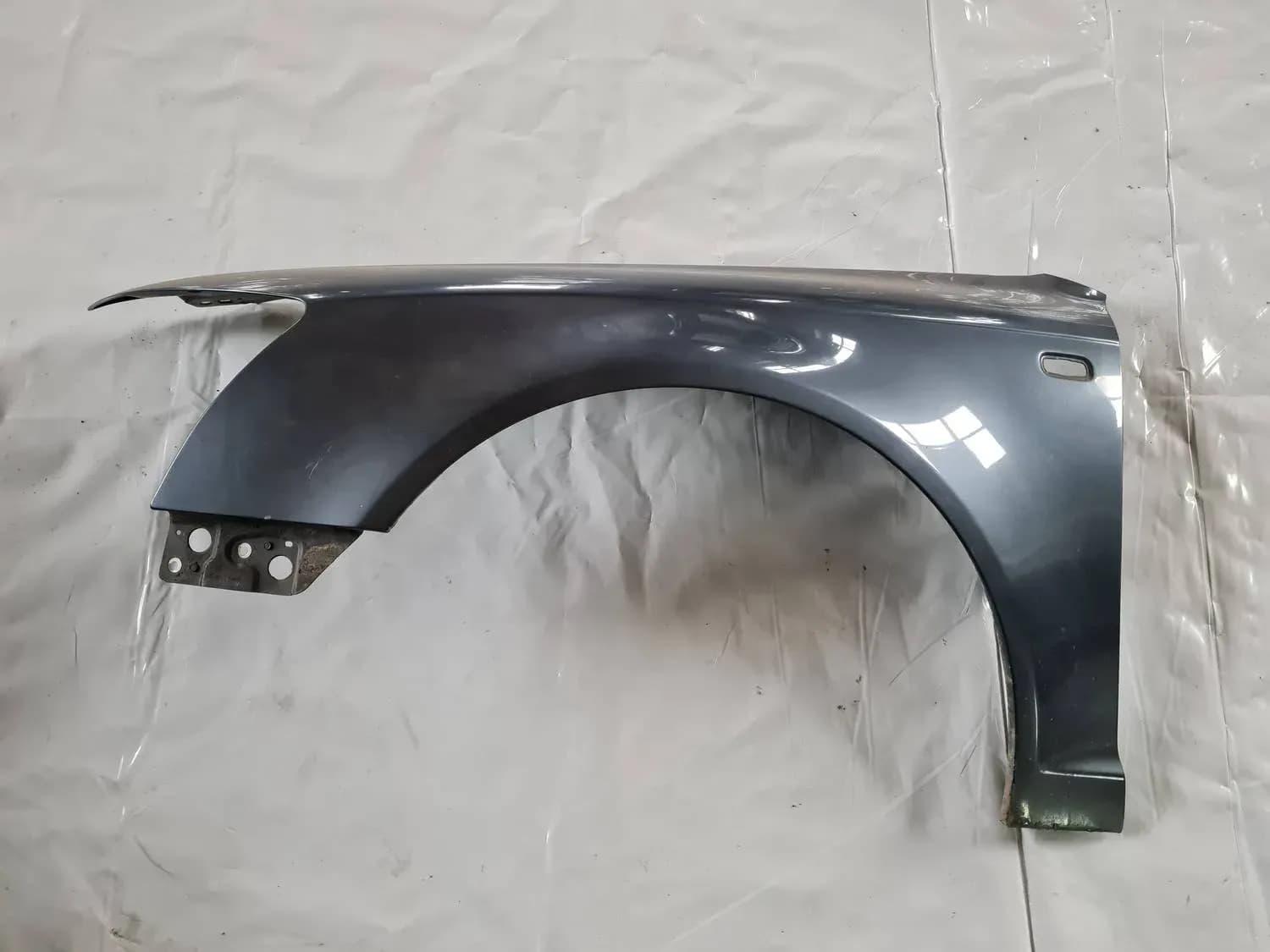 Front left wing AUDI A6 2008