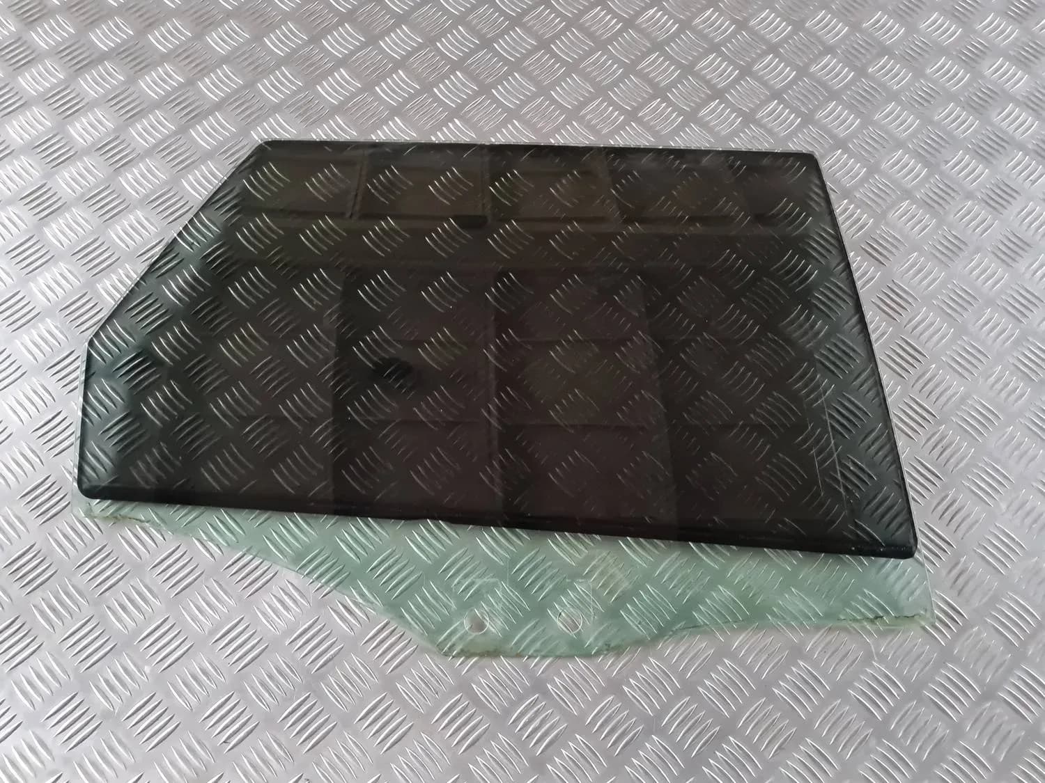 Rear right door glass AUDI A6 2008