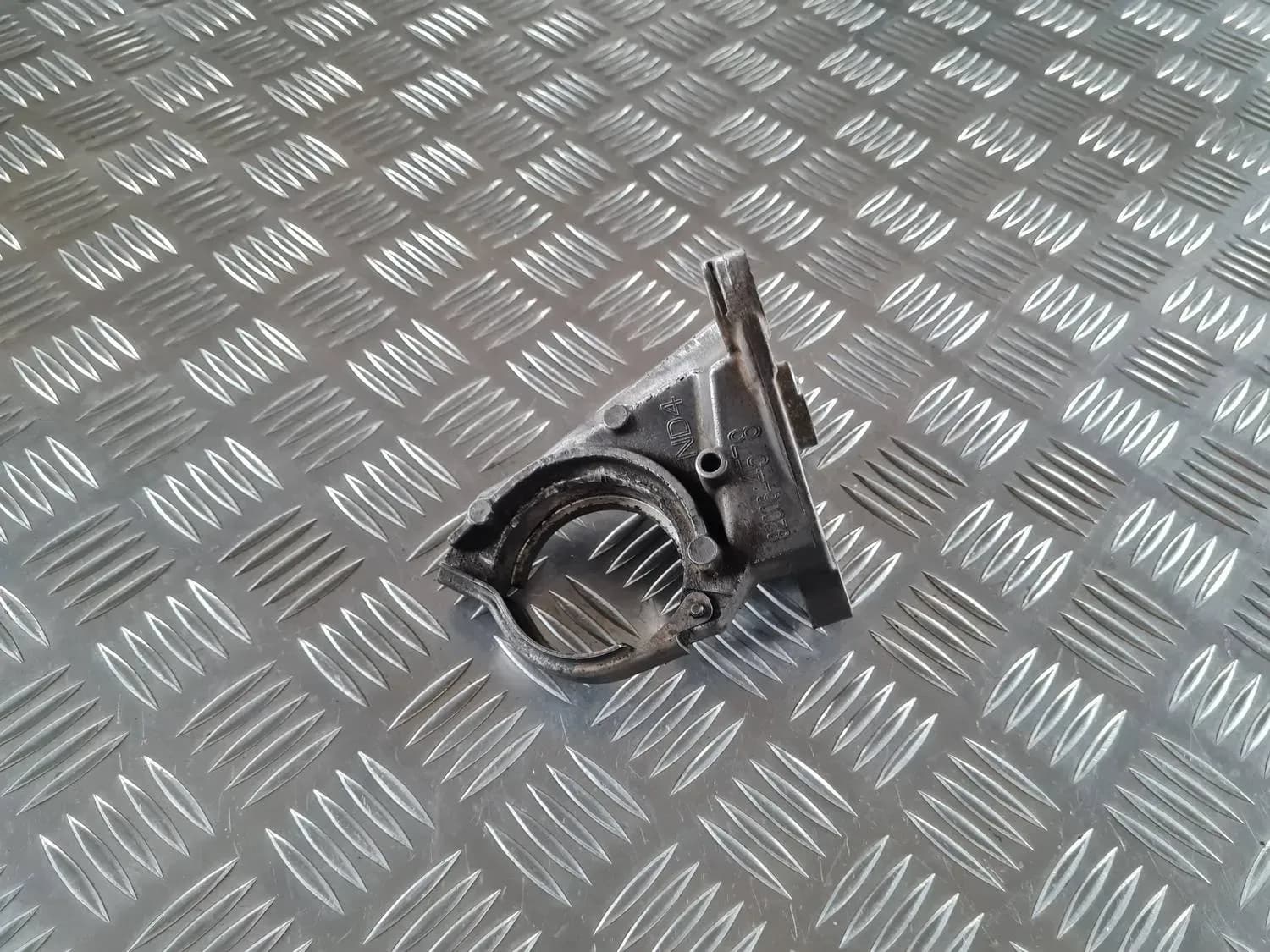 Front half-axle bracket RENAULT SCENIC III 2011 - foto 3
