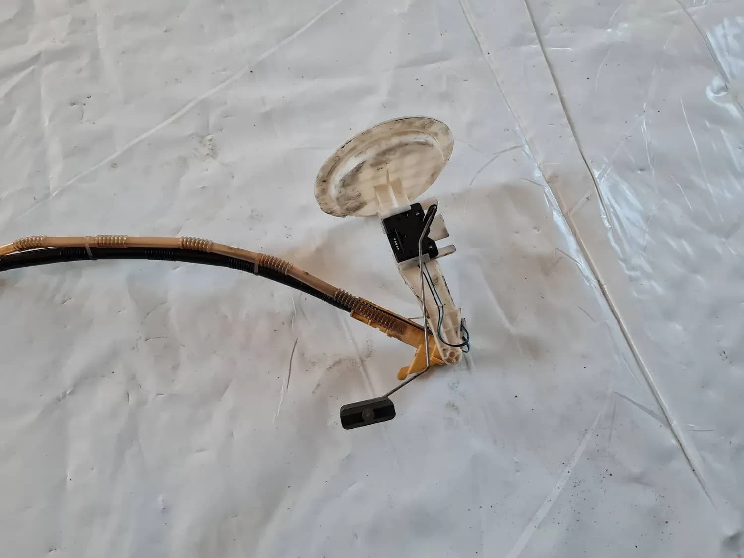 Additional fuel pump AUDI A6 2008 - foto 2