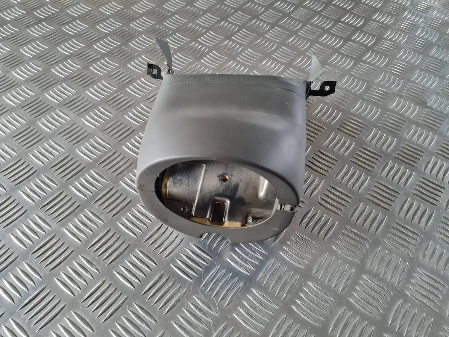 Steering column dust cover AUDI A6 2008 - foto 1
