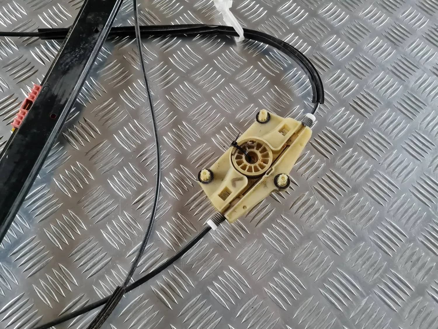 Window regulator front left AUDI A6 2008 - foto 2