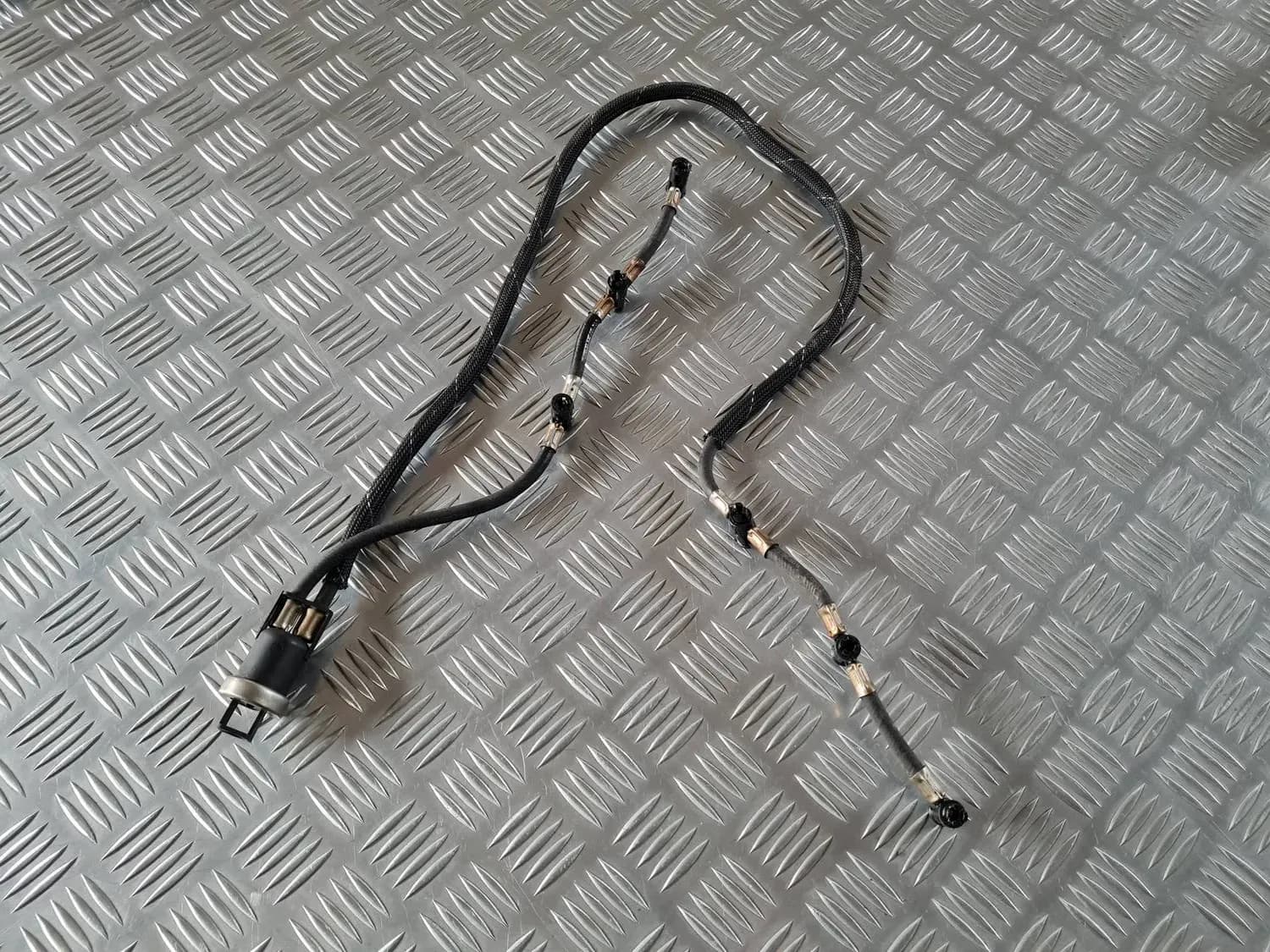 Fuel return pipe AUDI A6 2008 - foto 1