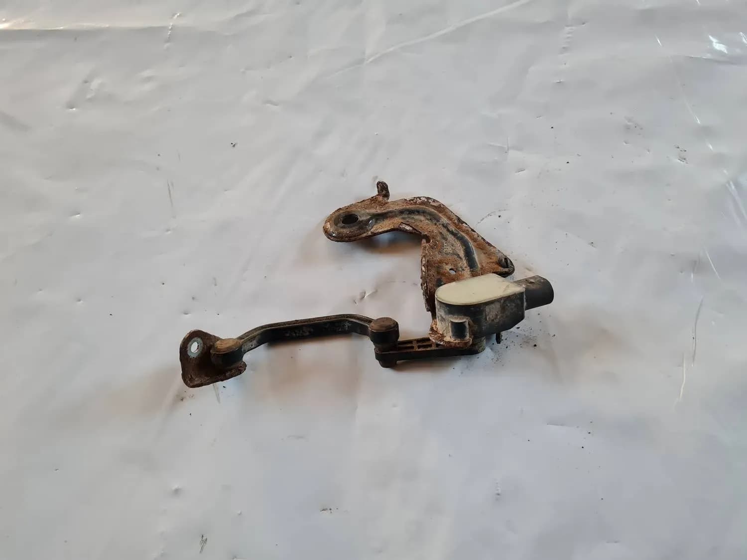 Headlight range adjustment sensor, rear AUDI A6 2008 - foto 2