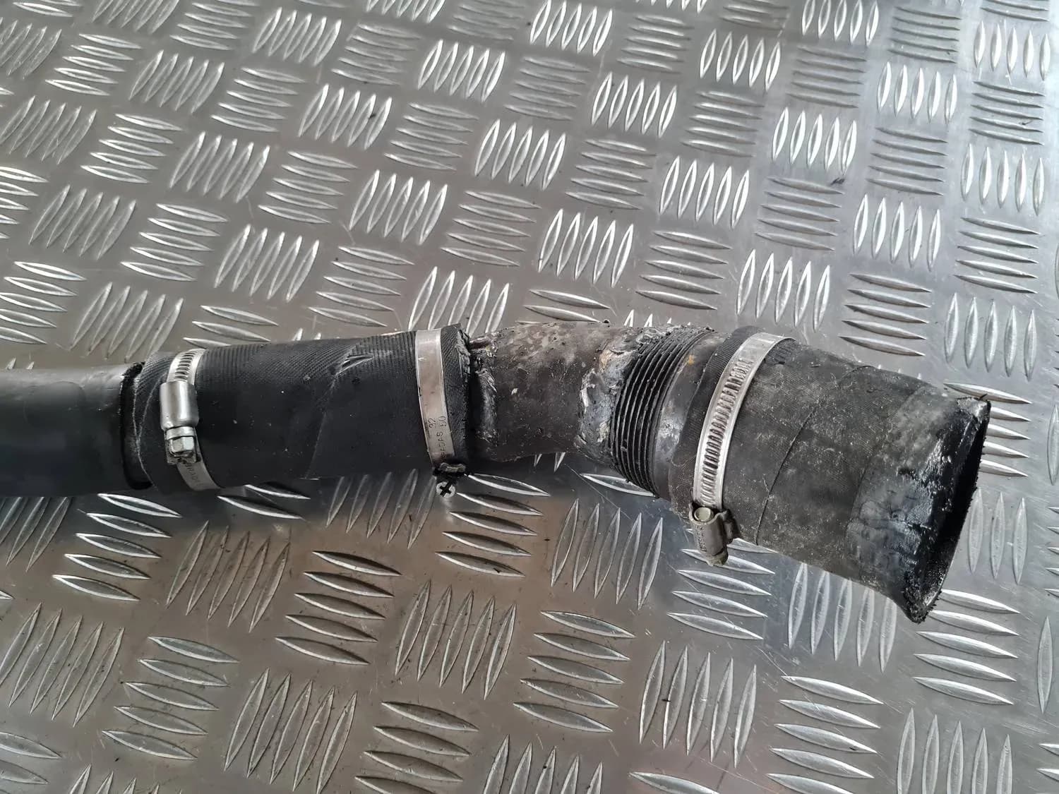 Air intake pipe RENAULT SCENIC III 2011 - foto 4