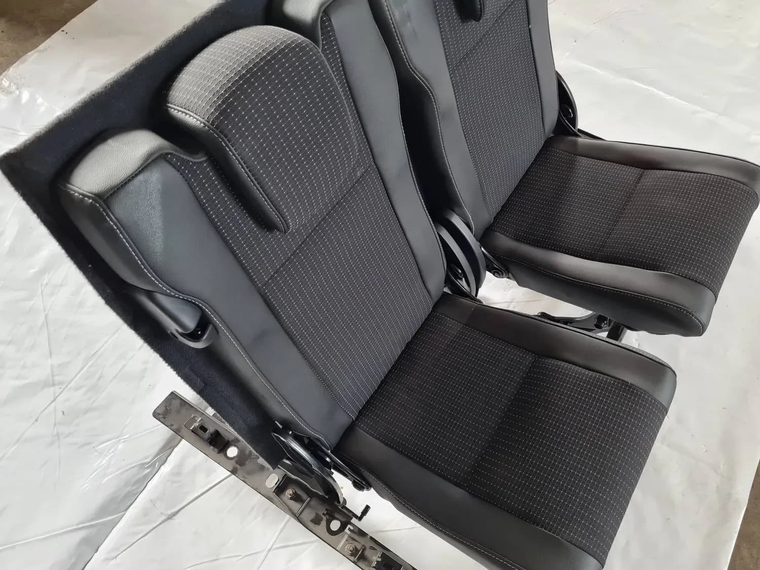 Third-row seat RENAULT SCENIC III 2011 - foto 6