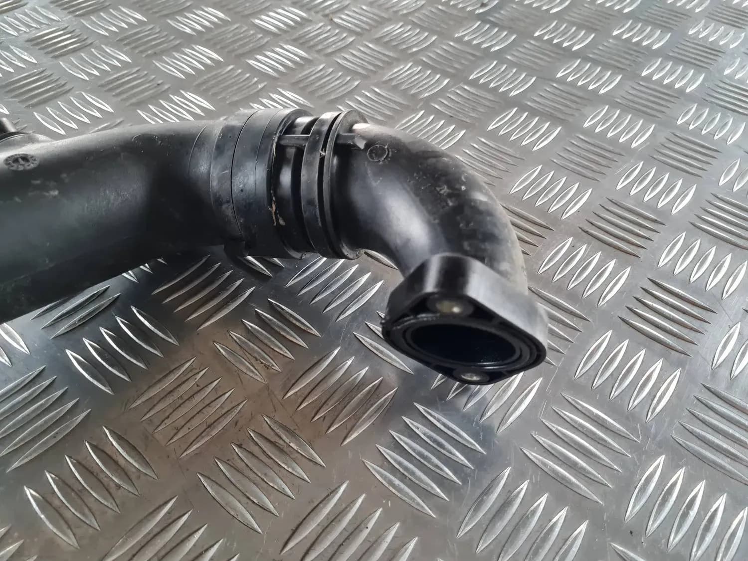 Air intake pipe RENAULT SCENIC III 2011 - foto 4