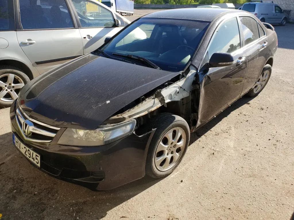 Disassembled car photo 1