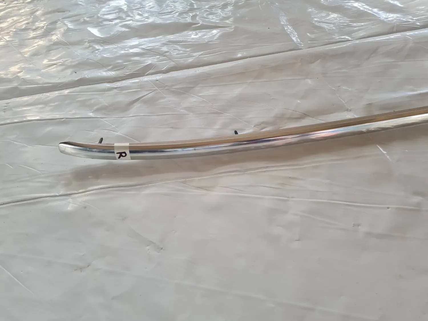 Roof rail AUDI A6 2008 - foto 2