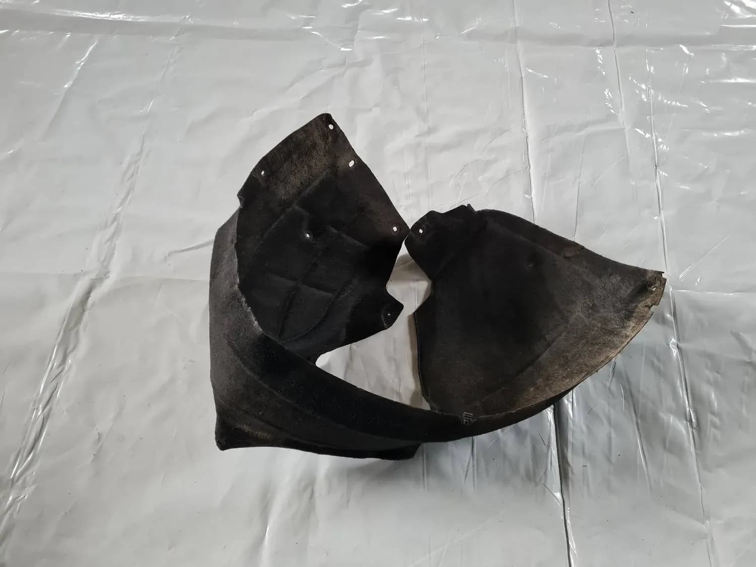 Front Left Inner Fender AUDI A6 2008 - foto 3