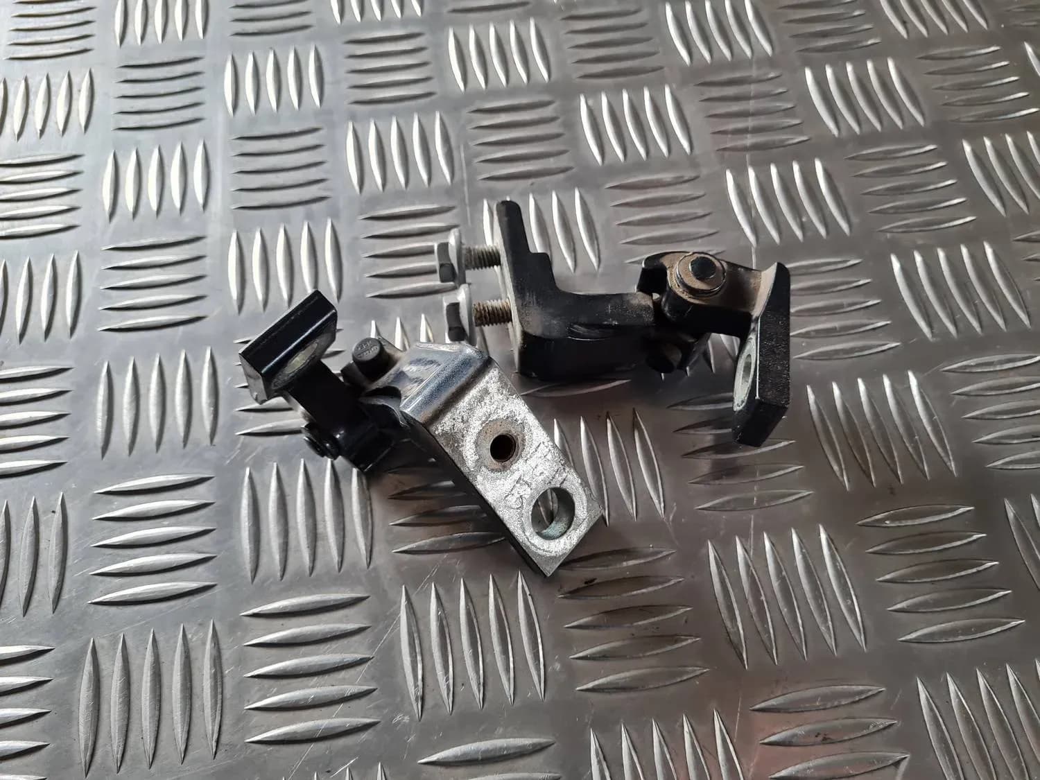 Door hinge AUDI A6 2008 - foto 5
