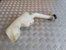 Washer fluid reservoir XSARA PICASSO 2003