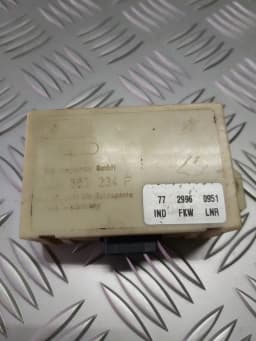 Car part AUDI A4 1996