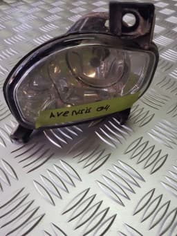 Fog, front left TOYOTA AVENSIS 2004
