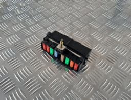 Fuse box CITROEN C8 2005
