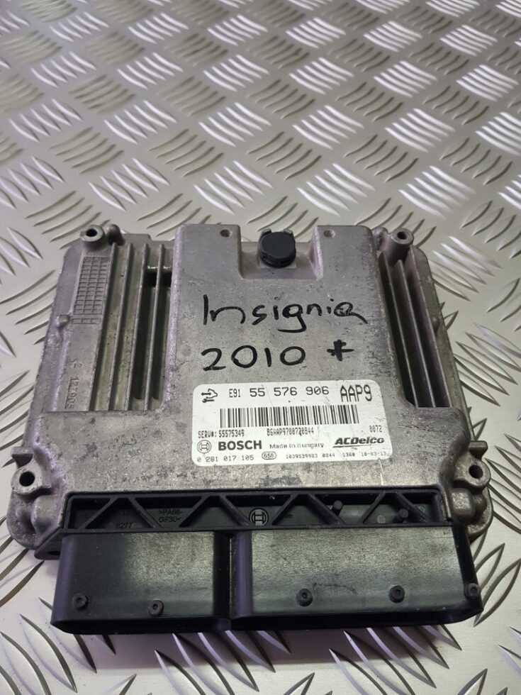 Dzinēja vadības bloks priekš OPEL INSIGNIA SPORTS TOURER 2010