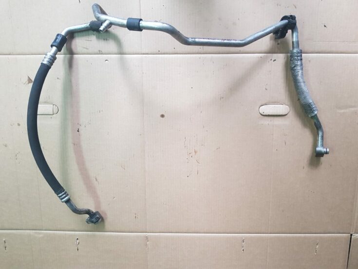 Gaisa kondicioniera caurule priekš VW PASSAT B6 2006 ANGL. UNIVERSAL